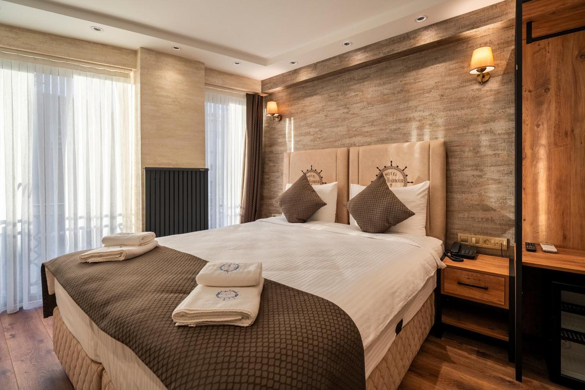Otel Old Harbour 3*