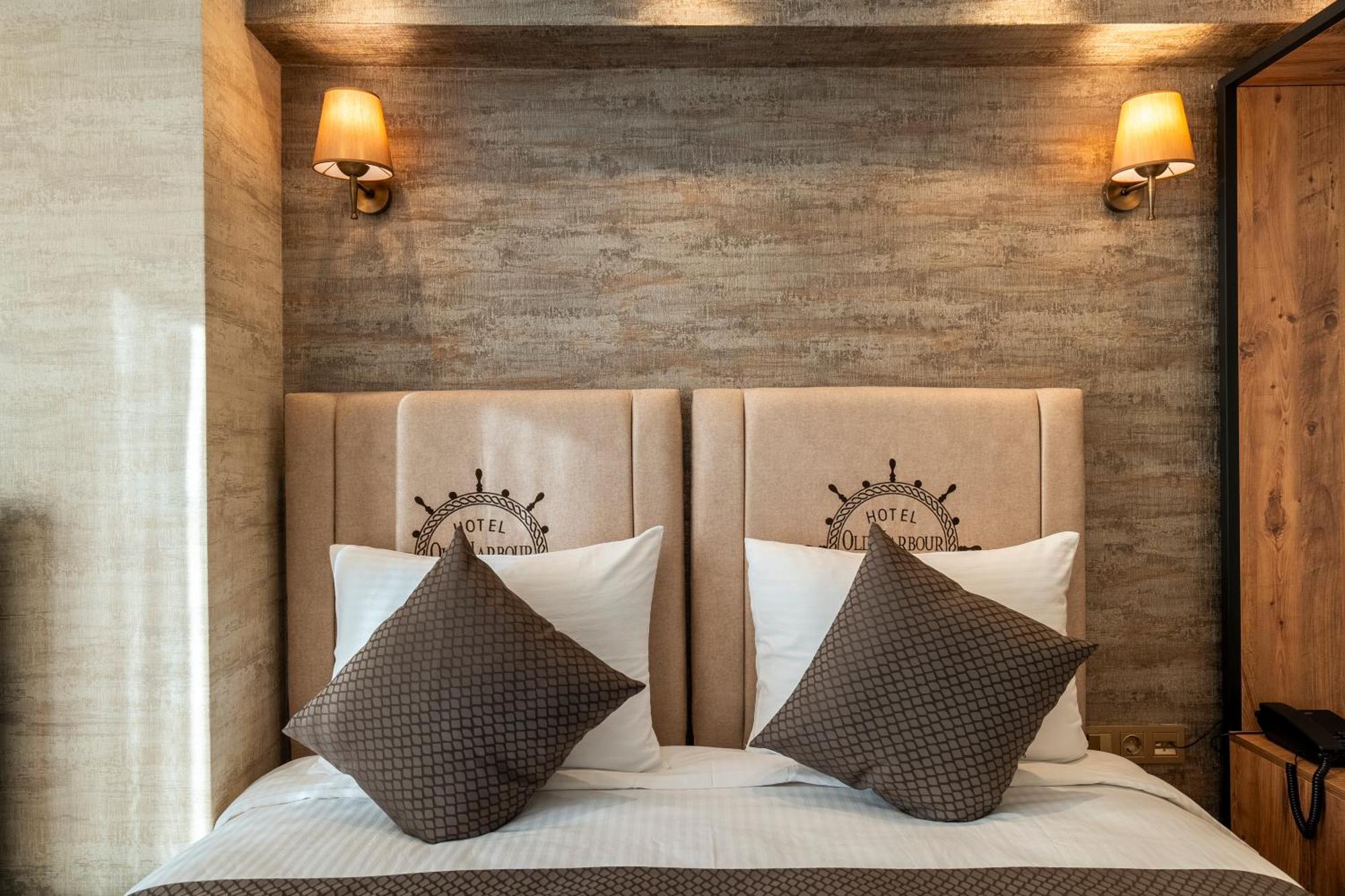 Otel Old Harbour 3*